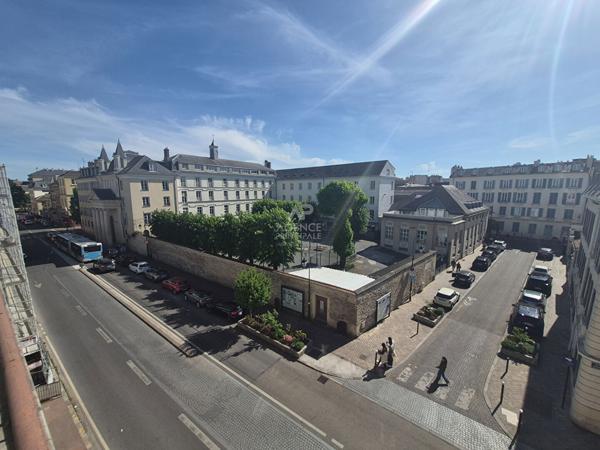 Appartement Saint Germain En Laye 3 pièces 66.44 m2 590 000 € **  - Référence  18115