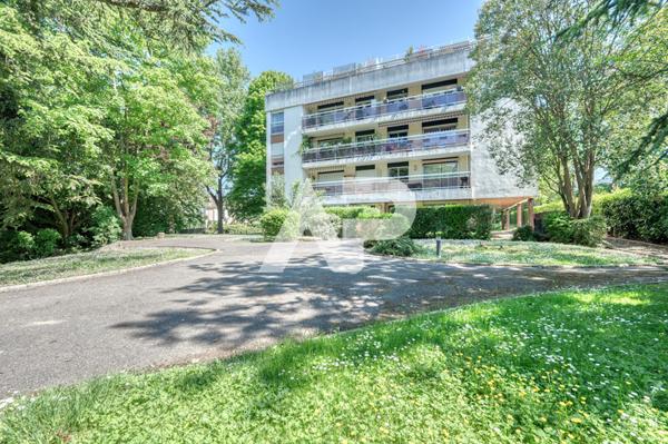 Appartement duplex Rueil Malmaison 6 pièce(s) 102.22 m2 €645 000 ** - Référence 19820