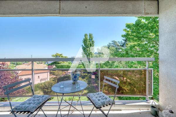Appartement duplex Rueil Malmaison 6 pièce(s) 102.22 m2 €645 000 ** - Référence 19820