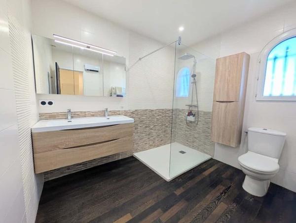 Villa 4 faces piscine centre Saint Laurent de la Salanque