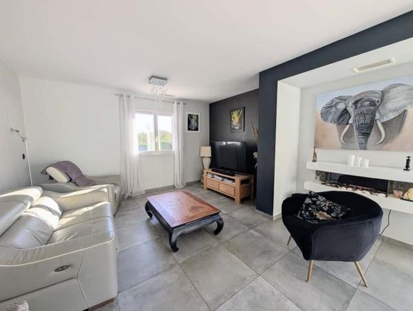 Villa 4 faces piscine centre Saint Laurent de la Salanque