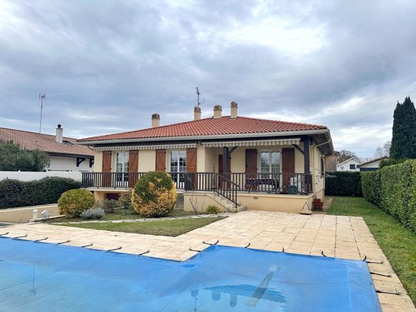 SOUSTONS - Villa de plain pied 4 chambres Piscine