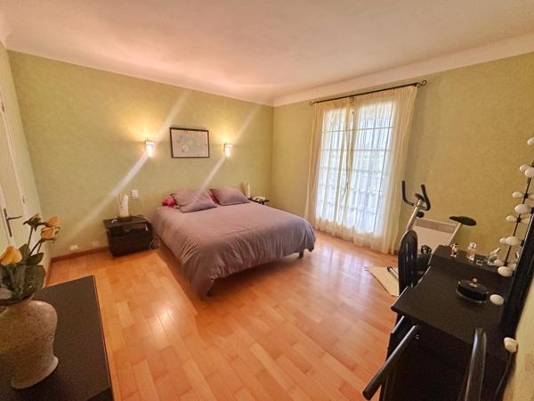 SOUSTONS - Villa de plain pied 4 chambres Piscine