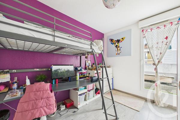 Appartement T4 à vendre  4 pièces - 94,87 m2 BRUGES - 33