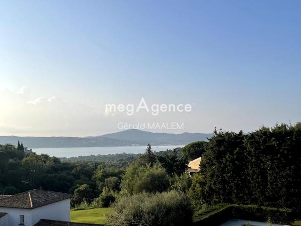 Maison à GRIMAUD, 83310 - 8 pièces 210m²