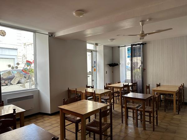 Local commercial Rochefort 117.42 m2