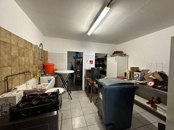 Local commercial Rochefort 117.42 m2