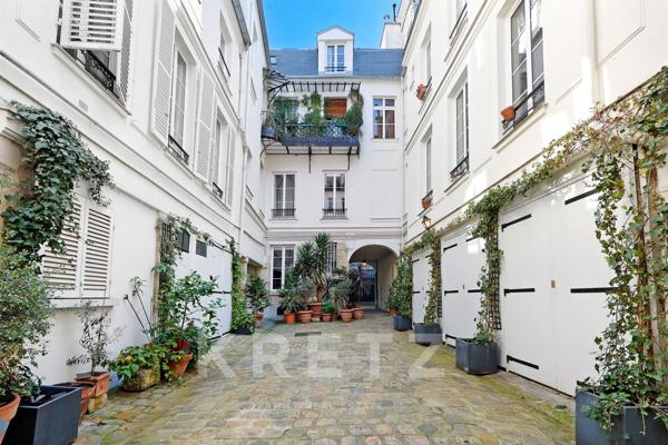 75003 – Place des Vosges