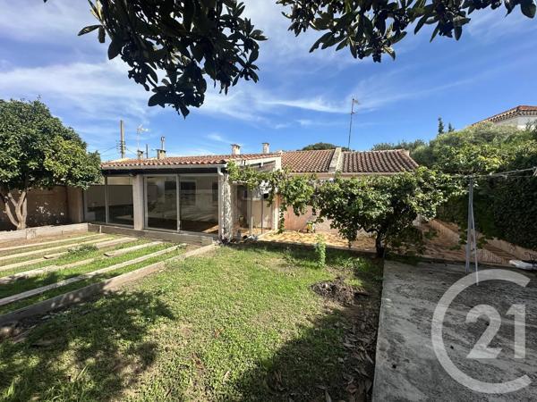 Maison à vendre  4 pièces - 83 m 2   BANDOL  - 83