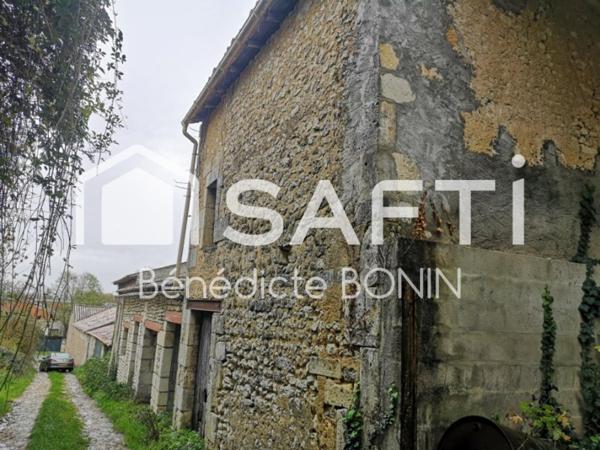 Grange de 2 bâtiments à rénover en centre ville