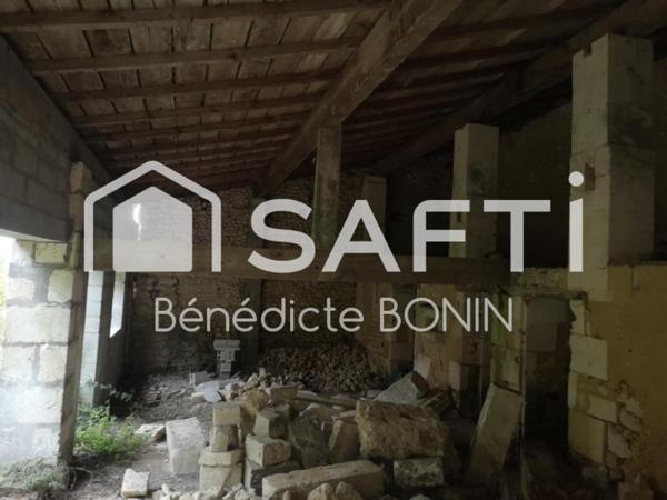 Grange de 2 bâtiments à rénover en centre ville