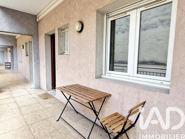 Location appartement 1 pièce 24 m² Grenoble