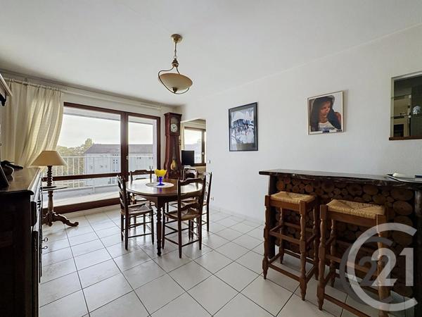 Appartement F3 à vendre  4 pièces - 64,08 m 2   VITTEL  - 88