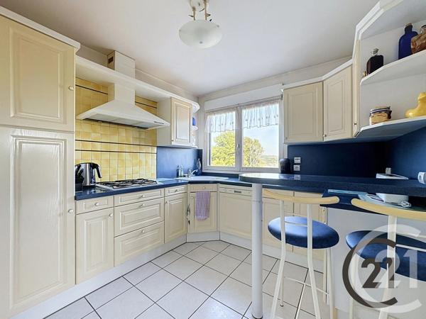 Appartement F3 à vendre  4 pièces - 64,08 m 2   VITTEL  - 88
