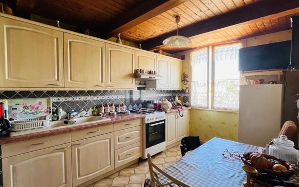Maison à vendre    4 pièces • 88,49 m2 Aytré