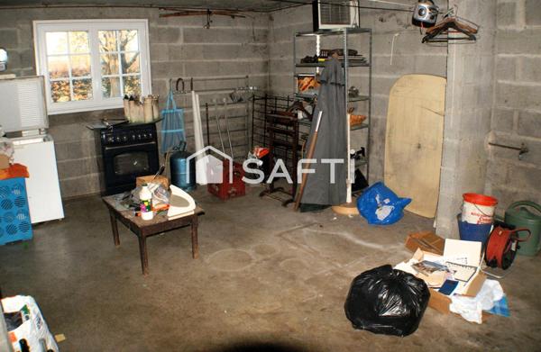 Maison 3 chambres, garage et terrain clos