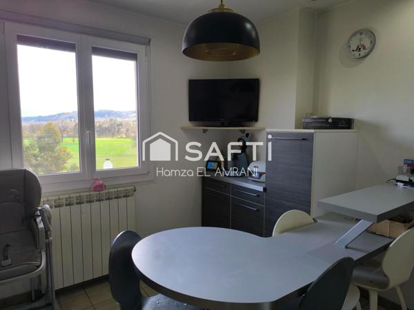 Maison familiale avec terrasse, garage, vue dégagée