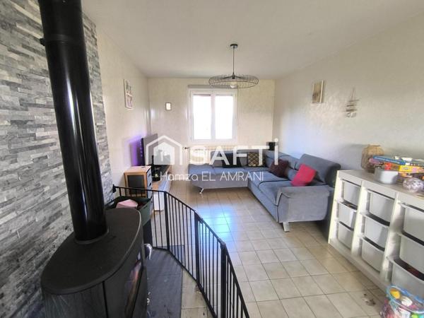 Maison familiale avec terrasse, garage, vue dégagée