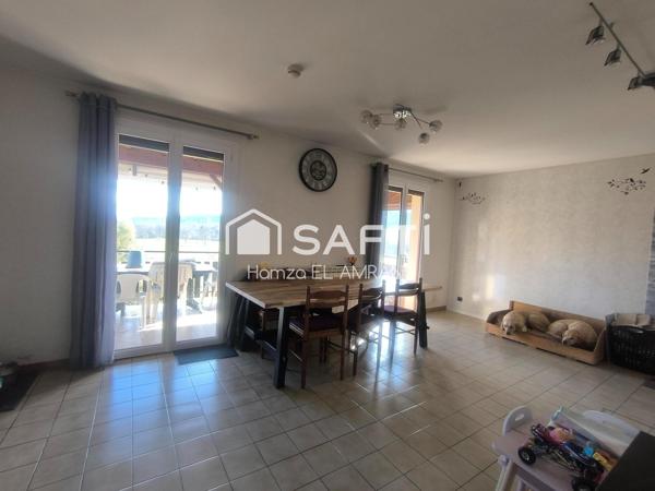 Maison familiale avec terrasse, garage, vue dégagée