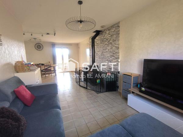 Maison familiale avec terrasse, garage, vue dégagée