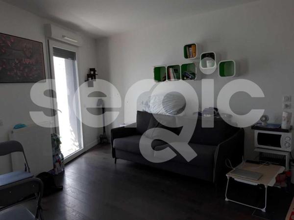 Location 1 Pieces 28 92130 Issy Les Moulineaux 01 0728 01 0031
