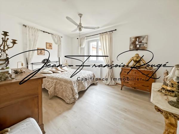 Roquebrune sur Argens, maison atypique rénovée dans le cœur du village !!!
