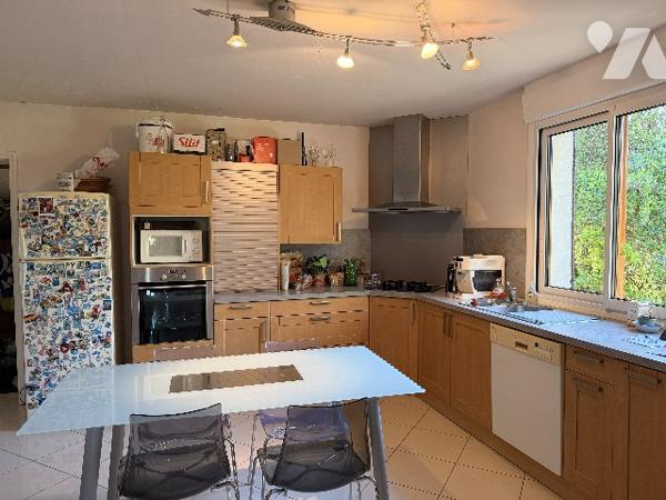 A vendre - Grande Maison sur la commune de VERTUS BLANCS-COTEAUX