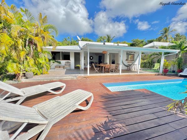 A VENDRE - MAISON EN BOIS AVEC PISCINE – QUARTIER RESIDENTIEL RECHERCHE - SAINT FRANCOIS