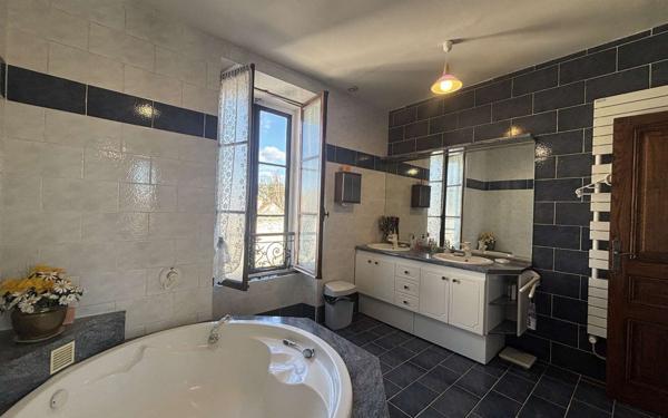 Maison à vendre    7 pièces •  Chailly-en-Bière