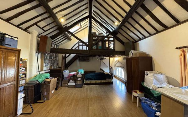 Maison à vendre    7 pièces •  Chailly-en-Bière