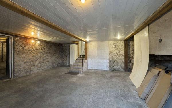 Maison à vendre    7 pièces •  Chailly-en-Bière