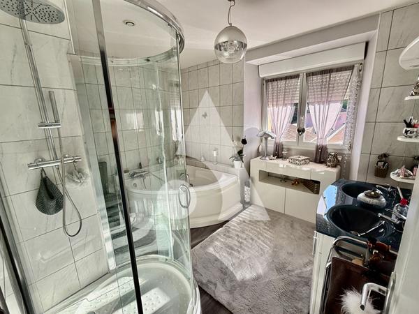 Appartement 4 pièces 97.7 m2