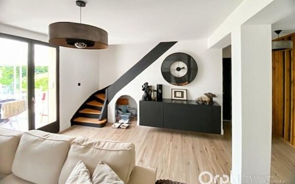 Maison à vendre    5 pièces • 131 m2 Saint-Clair-sur-Epte