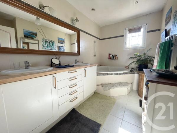 Maison à vendre  5 pièces - 116,96 m 2   L ISLE JOURDAIN  - 32