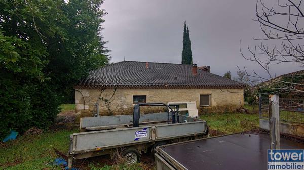 MAISON DE MAITRE 200 m2 ET SA GRANGE EN PIERRE à restaurer sur terrain 4.85 HA BASSE VALLE DU LOT 46700
