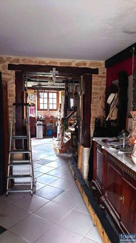 MAISON DE MAITRE 200 m2 ET SA GRANGE EN PIERRE à restaurer sur terrain 4.85 HA BASSE VALLE DU LOT 46700