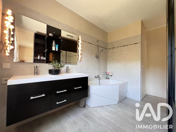 Maison à vendre 5 pièces 142 m² Valgelon-La Rochette