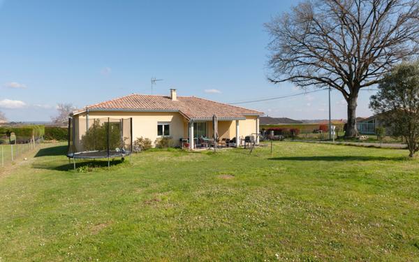 Maison à vendre    4 pièces •  Montsoué