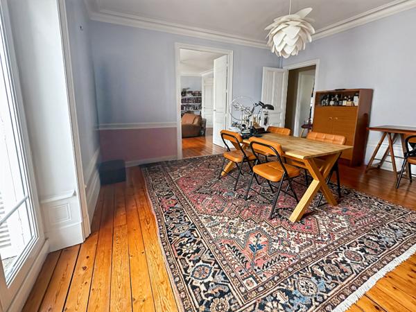 L'élégance intemporelle entre centre et gare. A vendre appartement 113 m2