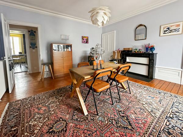 L'élégance intemporelle entre centre et gare. A vendre appartement 113 m2