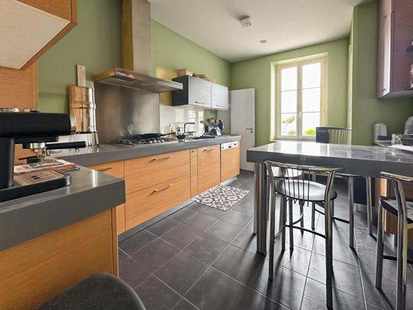 L'élégance intemporelle entre centre et gare. A vendre appartement 113 m2