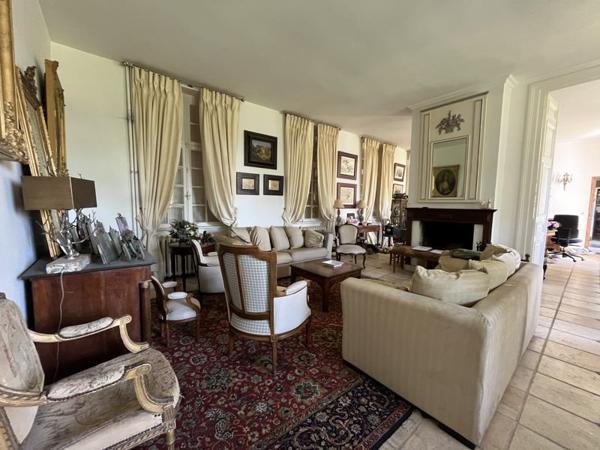 Maison à vendre |  Bruère-Allichamps |  11 pièces | 304 m²