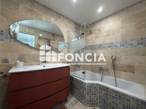 Location Appartement meublé 3 pièces 69.12 m² - Frejus 83600