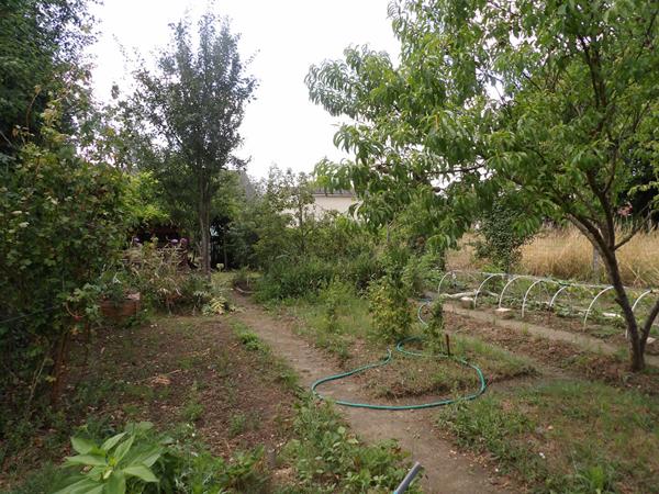 UNE BELLE OPPORTUNITE POUR CREER LA MAISON DE VOS REVES DANS UN ENVIRONNEMENT CALME ET VERDOYANT