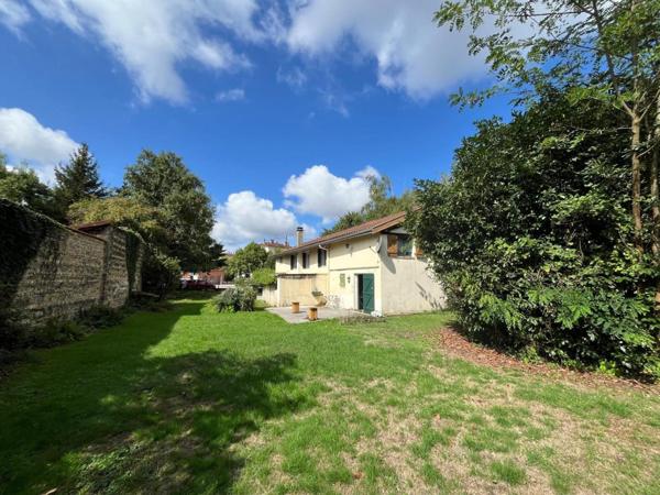 Maison 3 chambres secteur Brou, sur 1800m² de Terrain