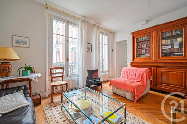 Appartement F3 à vendre  3 pièces - 83,24 m2 PARIS - 75011
