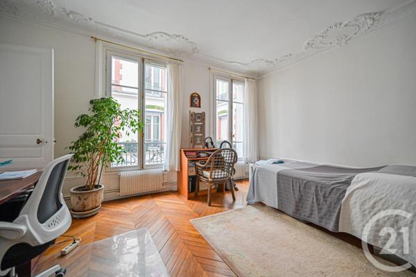 Appartement F3 à vendre  3 pièces - 83,24 m2 PARIS - 75011
