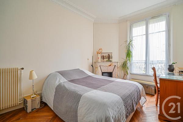 Appartement F3 à vendre  3 pièces - 83,24 m2 PARIS - 75011
