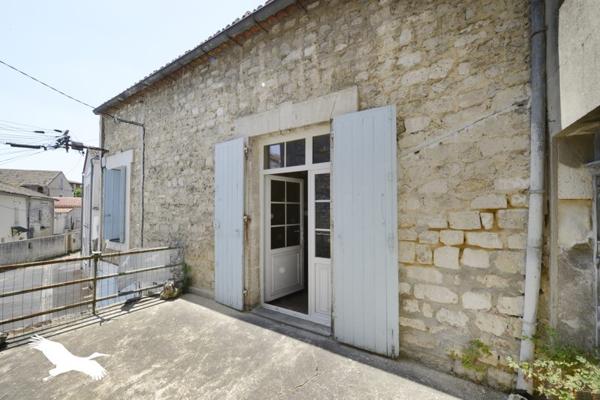 Maison à vendre |  La Couronne |  9 pièces | 211 m²