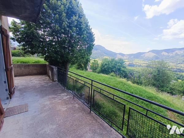 Vente Appartement T2 plein pied et avec jardin sur SEYNE